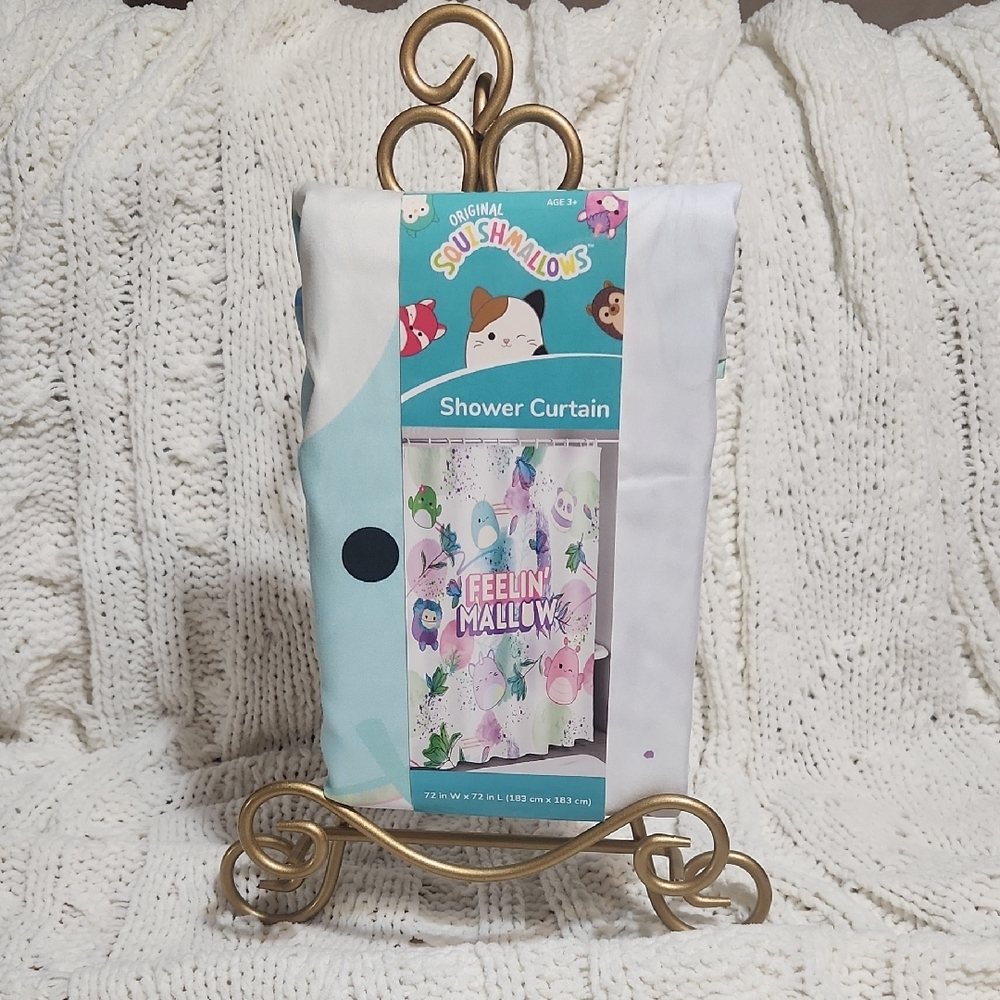 SQUISHMALLOWS shower Curtain